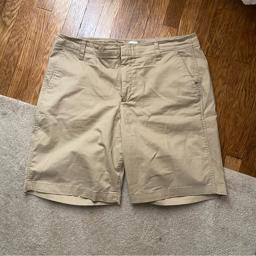 GAP women’s downtown Bermuda shorts
